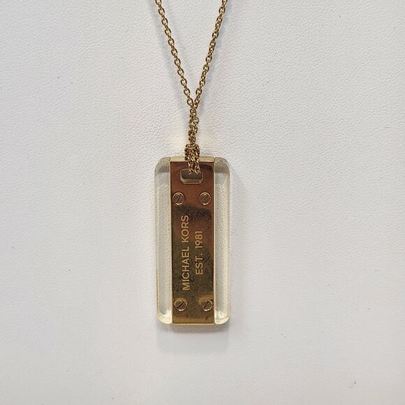 Michael Kors Gold Tone Acetate Logo Dog Tag Pendant Necklace Long Chain Designer - Picture 1 of 6